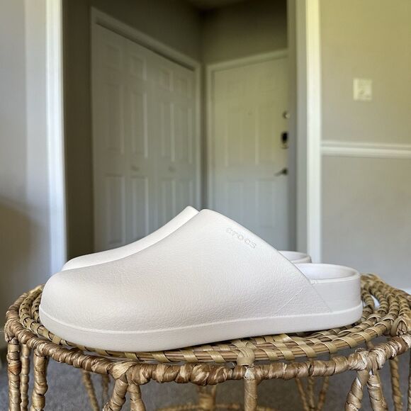 CROCS Dylan Clogs Slip On Slides Size Men’s 6 Women’s 8 Stucco Shoes Sandals - Picture 2 of 12